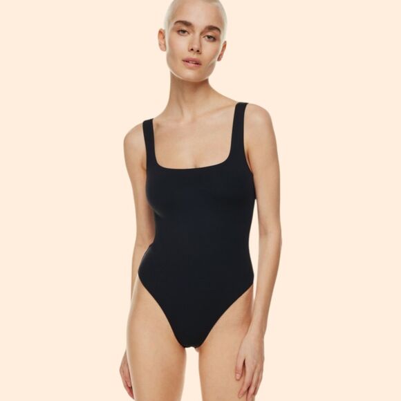 Aritzia Contour Squareneck Bodysuit Tank - Picture 1 of 8